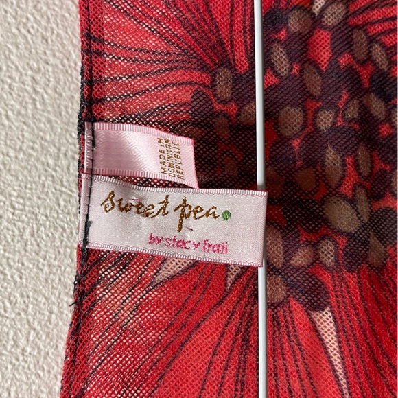 Sweet Pea by Stacy Frati Boho Hippie Chic Floral V-Neck Double Mesh Top, Larger - Picture 5 of 6